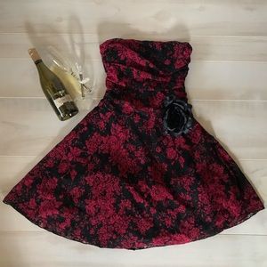 B. Darlin red and black evening dress
